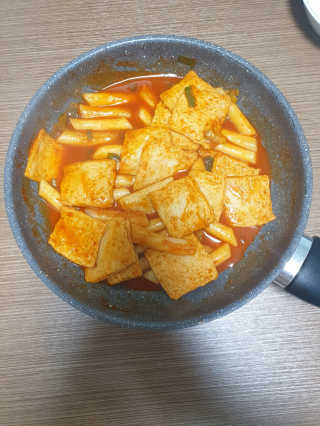 잠실맛집,홍코너떡볶이가우리집에[옛날맛,짜장맛옵션] — 5점을 준 리뷰어가 2019년 11월 올린 사용 사진