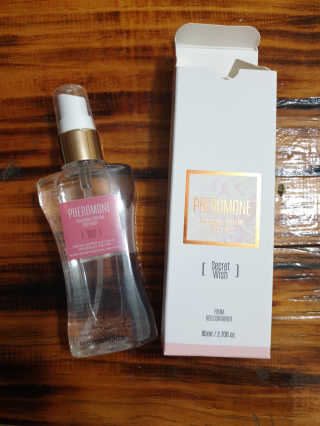 레드컨테이너 페로몬향 퍼퓸 바디미스트 80ml — 4.5점을 준 리뷰어가 2020년 1월 올린 사용 사진