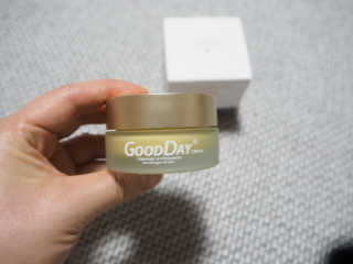 GoodDay Skincare GoodDay 강황 크림 — 3.5점을 준 리뷰어가 2019년 8월 올린 사용 사진
