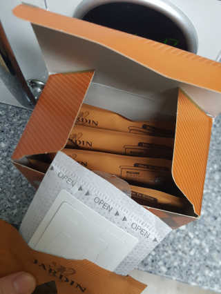 (주)쟈뎅 쟈뎅 핸드 드립커피 3종 — 4.67점을 준 리뷰어가 2018년 3월 올린 사용 사진