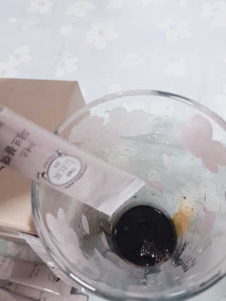 [하우투잇] 뤼에르 쿠르브 블랙 10ml x 30포 총 300ml — 5점을 준 리뷰어가 2020년 3월 올린 사용 사진