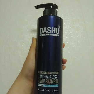 다슈코리아 다슈 데일리 한방 두피 골드 샴푸 500ml — 4.83점을 준 리뷰어가 2017년 10월 올린 사용 사진