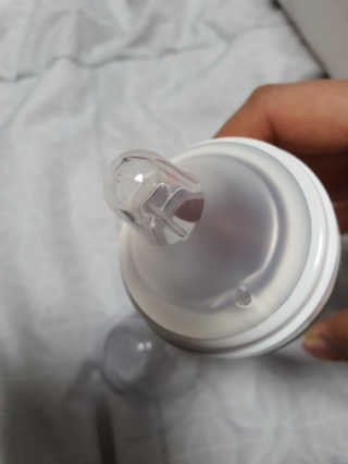 엄마의 바램을 담은 프리미엄 감성젖병 오유위시 260ml — 5점을 준 리뷰어가 2020년 3월 올린 사용 사진