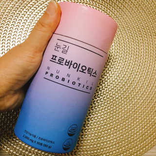 눈길 프로바이오틱스 눈길 콜라겐 프로바이오틱스 — 4.5점을 준 리뷰어가 2019년 11월 올린 사용 사진