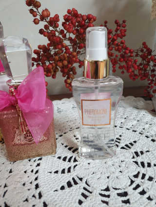 레드컨테이너 페로몬향 퍼퓸 바디미스트 80ml — 4점을 준 리뷰어가 2019년 12월 올린 사용 사진
