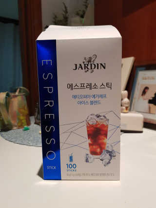 (주)쟈뎅 [쟈뎅] 에스프레소스틱 아이스블렌드 — 5점을 준 리뷰어가 2019년 4월 올린 사용 사진