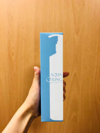 아쿠아큐링 모이스춰라이징 헤어케어 — 4.67점을 준 리뷰어가 2018년 5월 올린 사용 사진