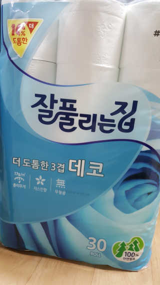 잘풀리는집 더 도톰한 3겹 데코 30롤 — 5점을 준 리뷰어가 2018년 5월 올린 사용 사진