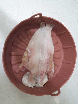 에어프라이어 전용 실리콘 조리용기 에프팟 — 5점을 준 리뷰어가 2019년 12월 올린 사용 사진