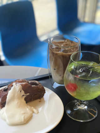 [포벨르] 아메리카노or 돌체라떼 + 에이드 + 디저트 — 5점을 준 리뷰어가 2019년 2월 올린 사용 사진