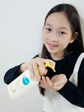 더마비 에브리데이 선블록 SPF50+ PA++++ — 5점을 준 리뷰어가 2019년 4월 올린 사용 사진