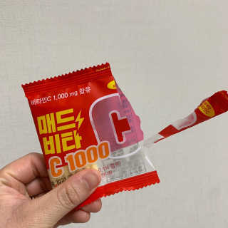 매드비타C 1000 — 5점을 준 리뷰어가 2019년 4월 올린 사용 사진