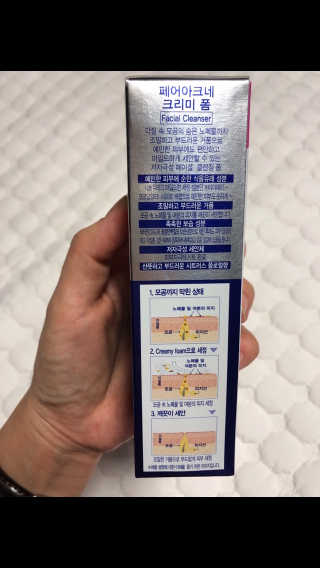 페어아크네 크리미폼 페어아크네 크리미 폼 — 5점을 준 리뷰어가 2019년 8월 올린 사용 사진