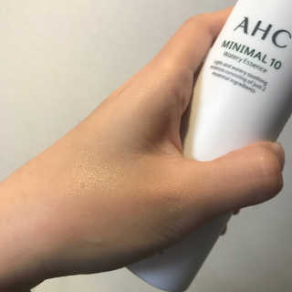 AHC 에이 에이치 씨 미니멀 10 워터리 에센스 — 5점을 준 리뷰어가 2018년 11월 올린 사용 사진