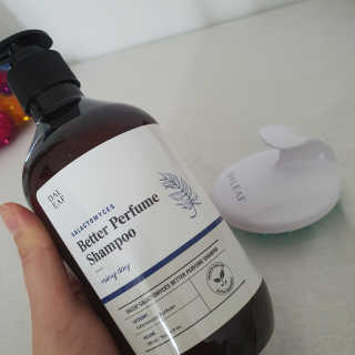 달리프 베러 퍼퓸 샴푸 1000ml 레이니데이 or 일랑로즈 — 4점을 준 리뷰어가 2020년 2월 올린 사용 사진
