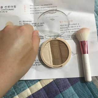 [블랙루즈] 업 앤 다운 트리플 컨투어링 — 4.33점을 준 리뷰어가 2018년 8월 올린 사용 사진