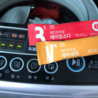 레인보우샵 올인원세탁세제,베이킹소다 스틱포6개입+세탁조클리너 — 4.5점을 준 리뷰어가 2018년 4월 올린 사용 사진