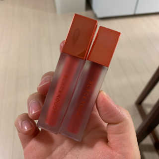 [블랙루즈] 에어 핏 벨벳 틴트3 택1+랜덤1 — 4점을 준 리뷰어가 2019년 3월 올린 사용 사진