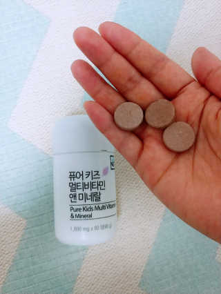 네츄럴굿띵스 퓨어 키즈 멀티비타민 앤 미네랄 30일분 — 3.17점을 준 리뷰어가 2018년 4월 올린 사용 사진