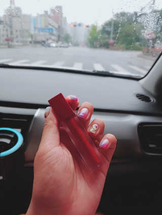 [블랙루즈] 에어 핏 벨벳틴트 시즌1 7종 중 택1+랜덤1 — 5점을 준 리뷰어가 2019년 6월 올린 사용 사진