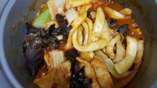 땡땡쿡 쓰촨 마라 떡볶이 2인분 595g — 4점을 준 리뷰어가 2019년 10월 올린 사용 사진