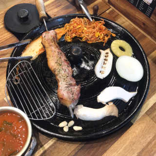 [화덕고깃간 마곡발산점] 화덕삼겹살2인분 — 5점을 준 리뷰어가 2019년 6월 올린 사용 사진