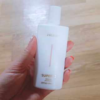 쥴라이Jullai 슈퍼 12 바운스 선 플루이드 SPF50+ PA++++ — 4점을 준 리뷰어가 2019년 7월 올린 사용 사진