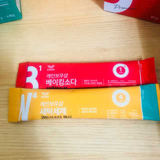 레인보우샵 올인원세탁세제,베이킹소다 스틱포6개입+세탁조클리너 — 5점을 준 리뷰어가 2018년 4월 올린 사용 사진