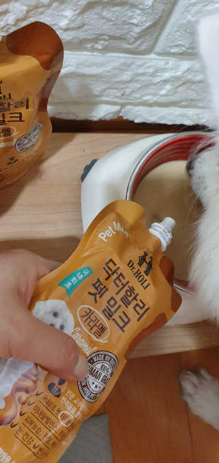 닥터할리펫밀크 8종 — 5점을 준 리뷰어가 2019년 6월 올린 사용 사진