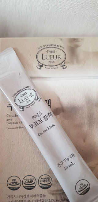 [하우투잇] 뤼에르 쿠르브 블랙 10ml x 30포 총 300ml — 5점을 준 리뷰어가 2020년 2월 올린 사용 사진