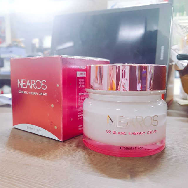 네아로스 오투 블랑 테라피 크림 리뷰 사진