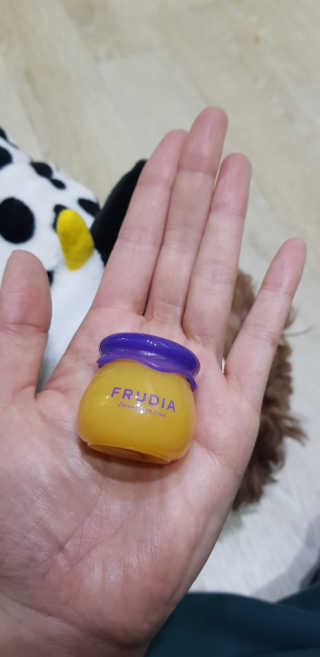 [후르디아] 블루베리 과즙 듬뿍 꿀과즙립밤 3개 세트 — 5점을 준 리뷰어가 2019년 11월 올린 사용 사진