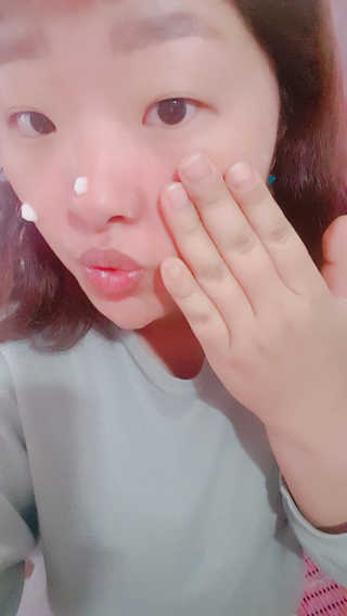 땡큐파머 백 투 아이슬란드 필링 크림 — 5점을 준 리뷰어가 2017년 12월 올린 사용 사진