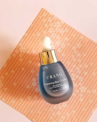 Brightening Blue Oil Serum — 4.17점을 준 리뷰어가 2018년 8월 올린 사용 사진