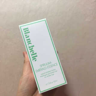 블랑벨 스피루리나 에메랄드 에센스 — 5점을 준 리뷰어가 2018년 3월 올린 사용 사진