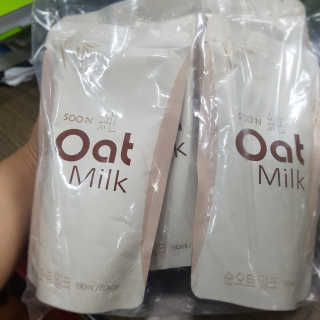 순오트밀크, soon oat milk — 4.17점을 준 리뷰어가 2018년 8월 올린 사용 사진