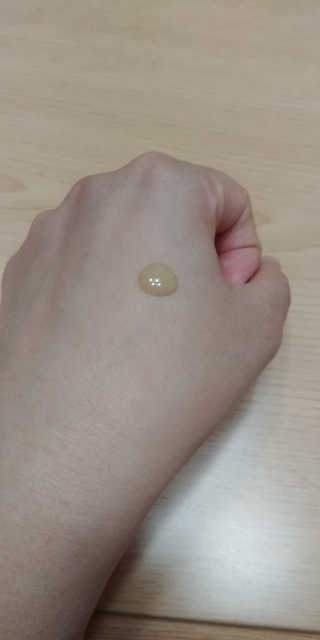 보타니티 [홍]조[진]정[결]케어 플라본 세럼 — 5점을 준 리뷰어가 2018년 5월 올린 사용 사진