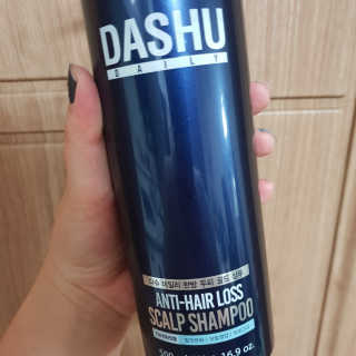 다슈코리아 다슈 데일리 단백질 한방 두피 골드 샴푸 500ml — 4.67점을 준 리뷰어가 2019년 1월 올린 사용 사진
