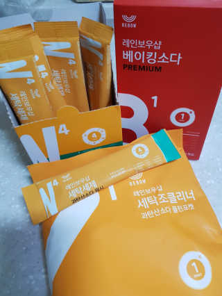레인보우샵 올인원세탁세제,베이킹소다 스틱포6개입+세탁조클리너 — 4.67점을 준 리뷰어가 2018년 4월 올린 사용 사진