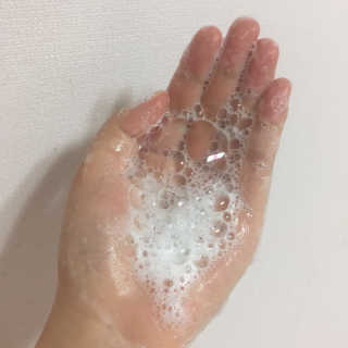 어파티 더마실드 바디워시 코튼블러썸 300ml — 5점을 준 리뷰어가 2018년 7월 올린 사용 사진