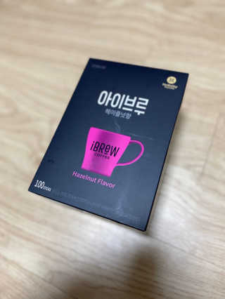 한국맥널티 아이브루 헤이즐넛향 100T — 5점을 준 리뷰어가 2019년 10월 올린 사용 사진
