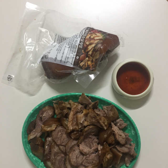 바로푸드 바로황칠순살족발x2팩 + 바로등심돈까스1팩 리뷰 사진