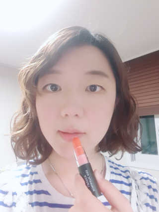지고트 로맨틱 키스 립스틱 — 4점을 준 리뷰어가 2019년 5월 올린 사용 사진