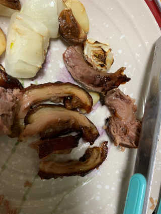 행복먹거리공작소 맥족. 맥주에 빠진 족발 550g + 마늘소스 70g — 3점을 준 리뷰어가 2020년 1월 올린 사용 사진