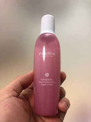 [후르디아] 주름 개선 기능성-석류 크림 미스트 — 5점을 준 리뷰어가 2019년 10월 올린 사용 사진