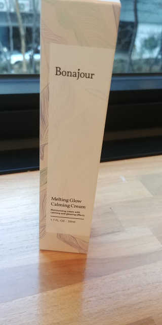 보나쥬르 멜팅 글로우 카밍 크림 50ml — 5점을 준 리뷰어가 2020년 1월 올린 사용 사진