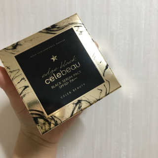 셀레뷰 블랙 세럼 팩트 — 3.83점을 준 리뷰어가 2017년 9월 올린 사용 사진