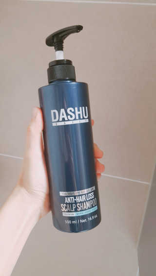 다슈코리아 다슈 데일리 한방 두피 골드 샴푸 500ml — 5점을 준 리뷰어가 2018년 5월 올린 사용 사진