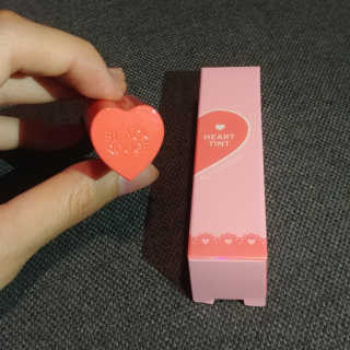 [블랙루즈] 컬러 락 하트 틴트 1+1 — 5점을 준 리뷰어가 2019년 8월 올린 사용 사진