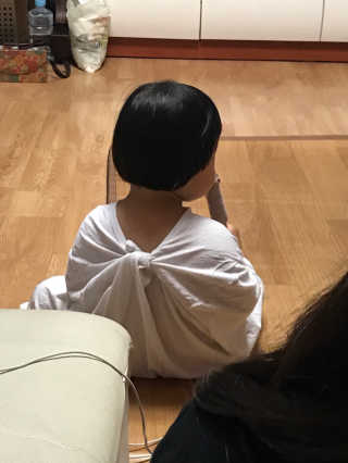 LG생활건강 토디앙 핑크퐁 팬티형 기저귀 — 3점을 준 리뷰어가 2017년 4월 올린 사용 사진